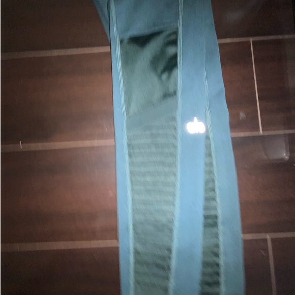 Alo Forest Green Leggings - Picture 5 of 5